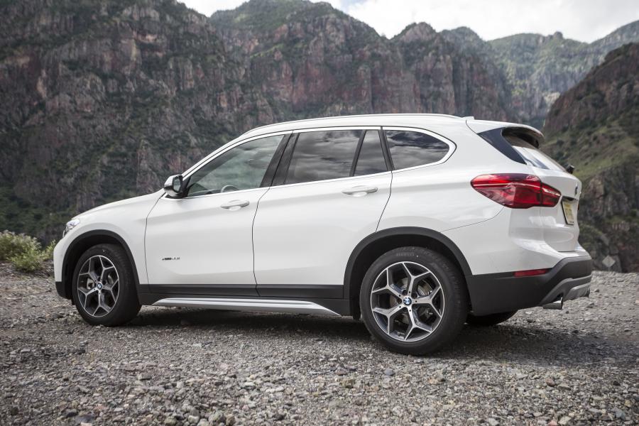  BMW X1 xDrive28i xLine 2016 года  (NA) (фото 10 из 11)